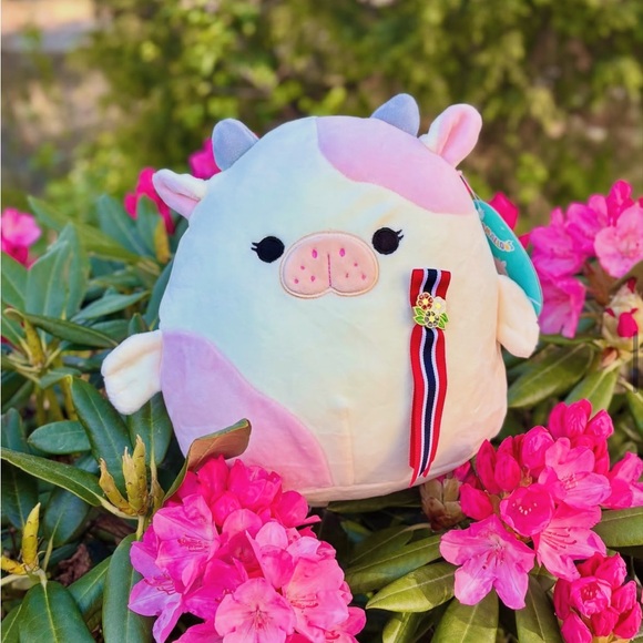 8inch Malia the Seacow Squishmallows™ NWT - Picture 5 of 9